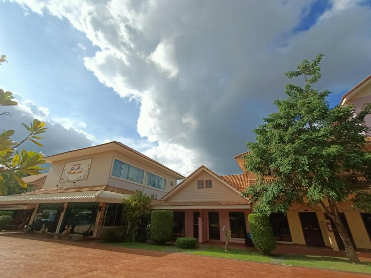 P.Paradise Hotel Kamphaeng Phet Exterior photo